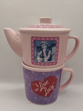 Vintage “I Love Lucy” Retired Bandit Tea-for-One Teapot Ceramic Mug Set.